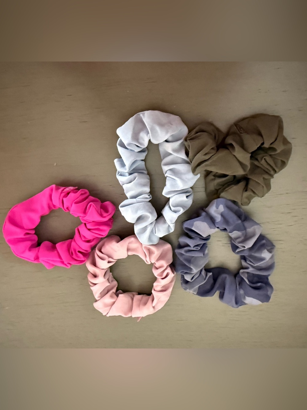 Lululemon Uplifting Scrunchies 5 Pack Hair Ties One Size pink blue brown